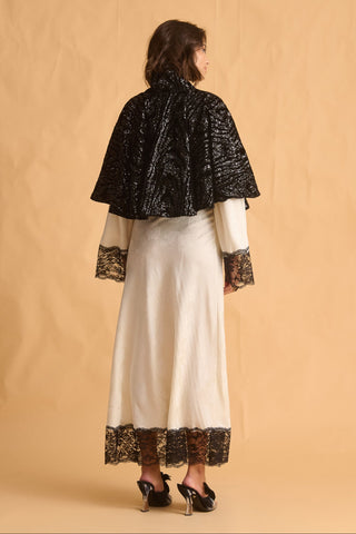 karavan clothing fashion fall winter 25 krvn homecoming collection saori cape black