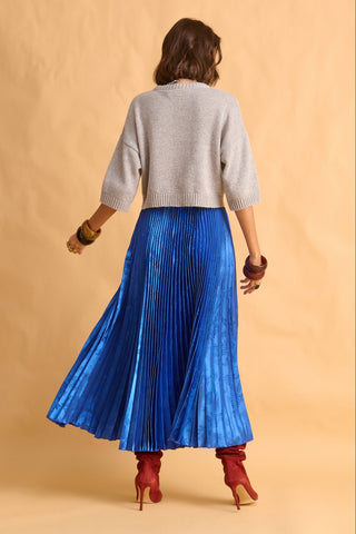 karavan clothing fashion fall winter 25 krvn homecoming collection amalia knitted crop top grey