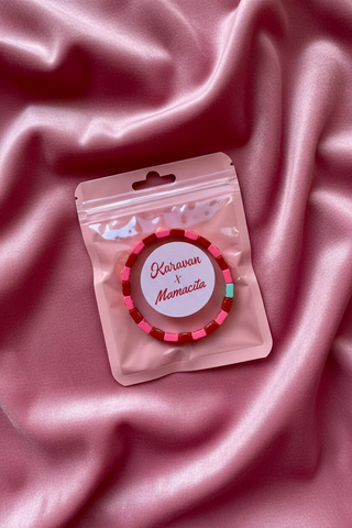 Gold Heart Bracelet (Pink)