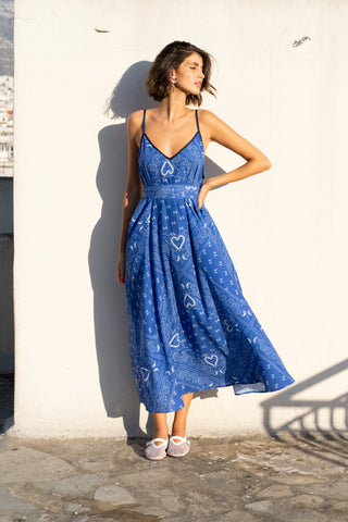 karavan clothing fashion spring summer 25 weekendwear tati dress bandana blue