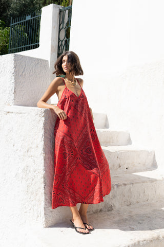 karavan clothing fashion spring summer 25 weekendwear tati dress bandana red