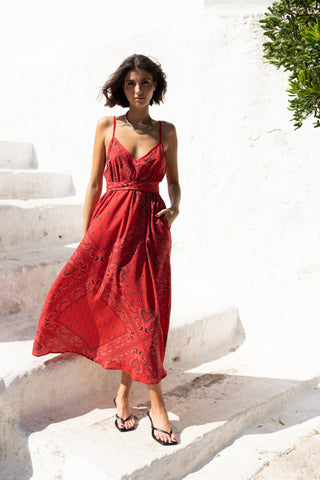 karavan clothing fashion spring summer 25 weekendwear tati dress bandana red