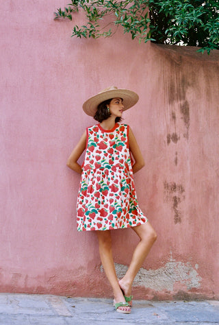 karavan clothing fashion spring summer 25 weekendwear matenia dress strawberries