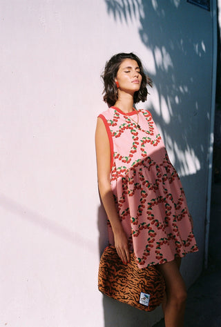 karavan clothing fashion spring summer 25 weekendwear matenia dress cherries 