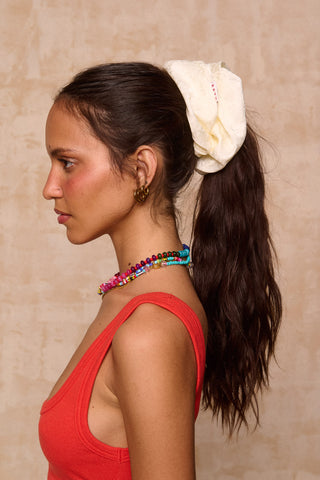 Mania Scrunchie (White)