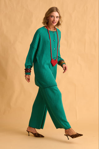 karavan clothing fashion fall winter 25 homecoming krvn collection noella knitted trousers green