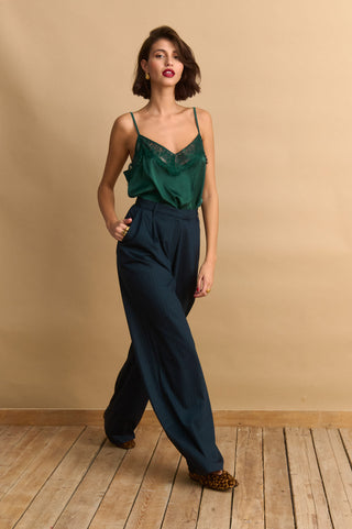 karavan clothing fashion KRVN well i did fall winter 24 25 aura top green