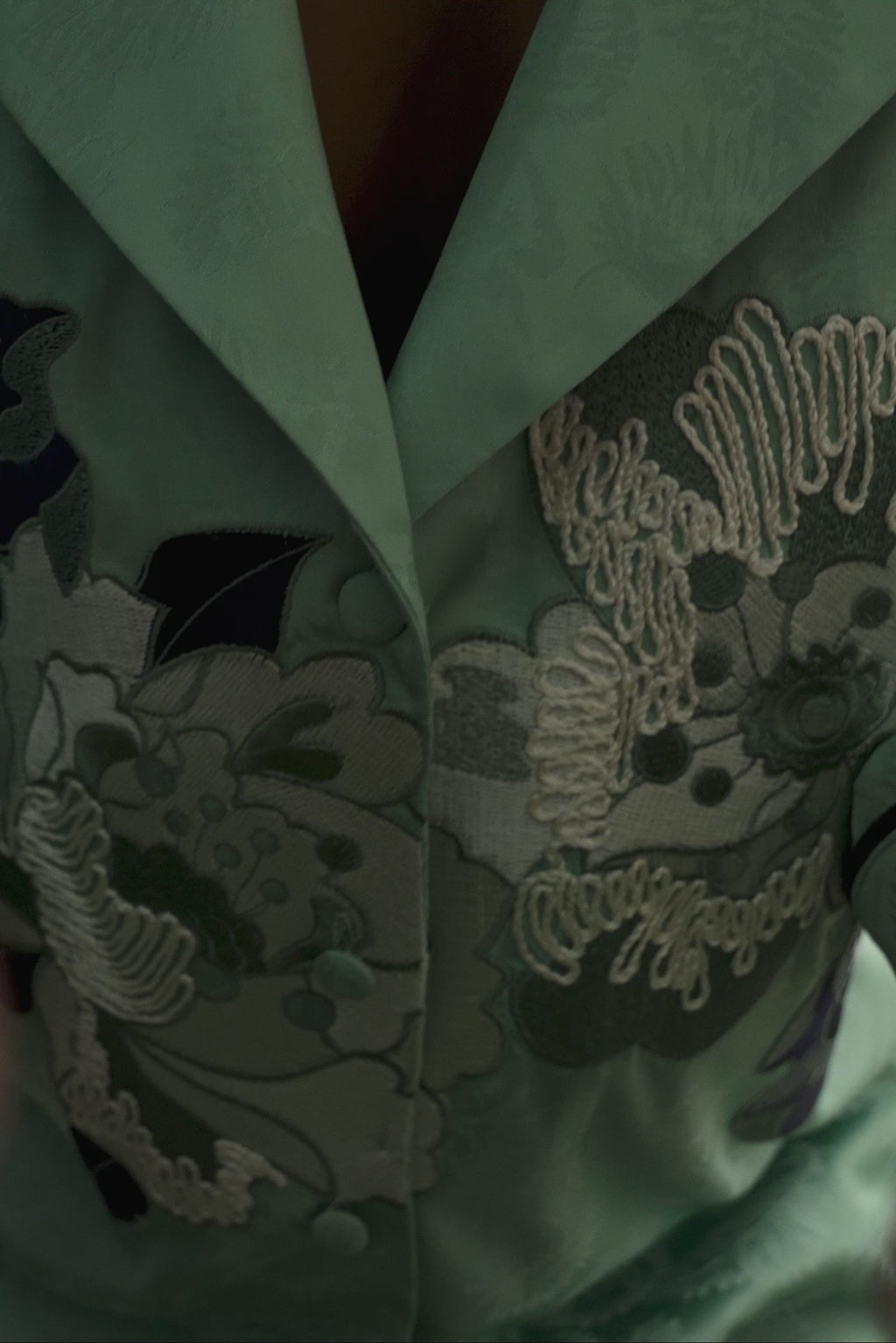 karavan clothing fashion spring summer 25 krvn eviana shirt green floral embroidery